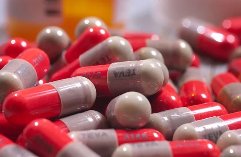 Can You Take Keflex And Eliquis Together? HelloPharmacist